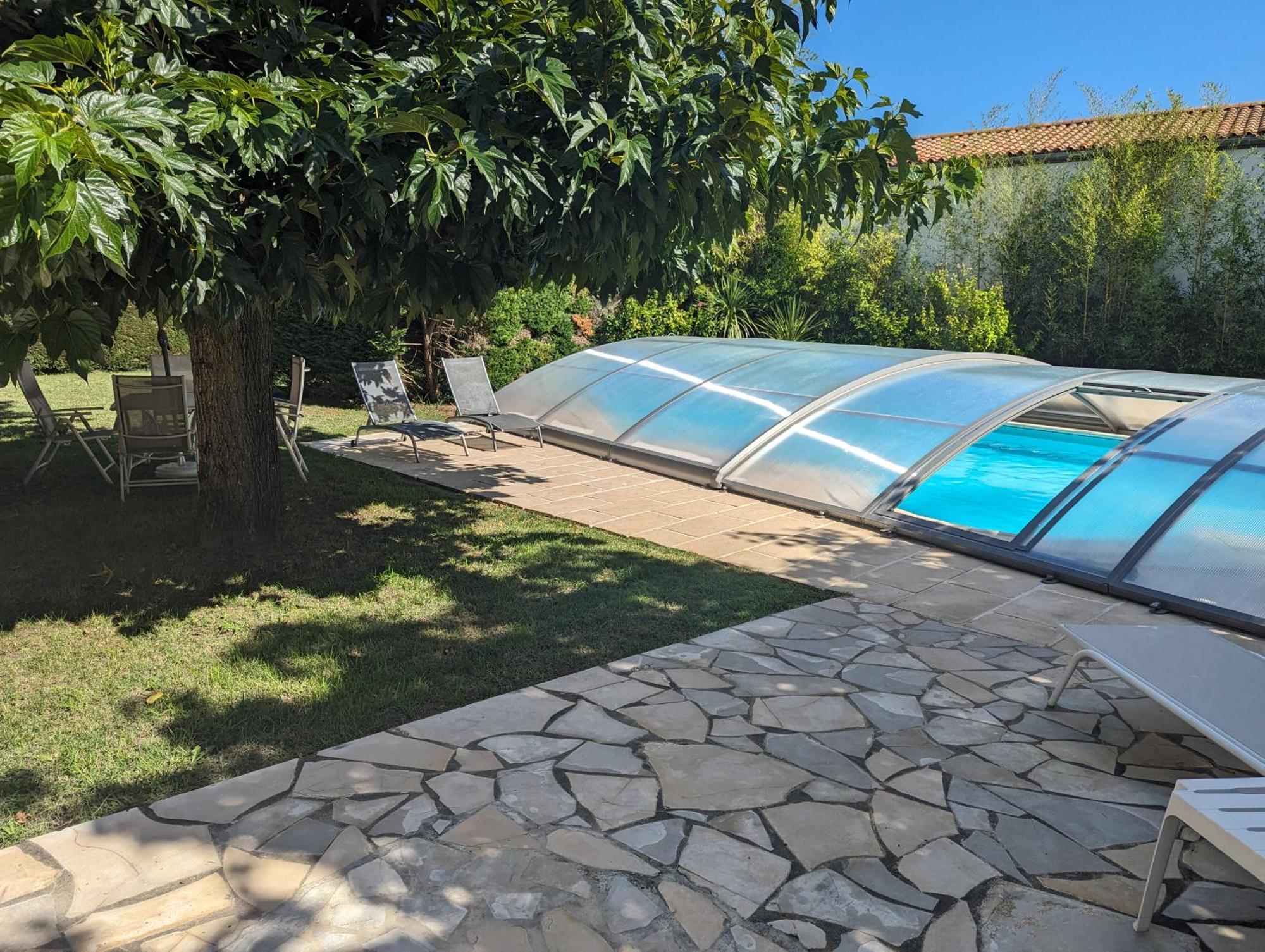 Appartement Gros caillou de St Emilion à Saint-Sulpice-de-Faleyrens Extérieur photo